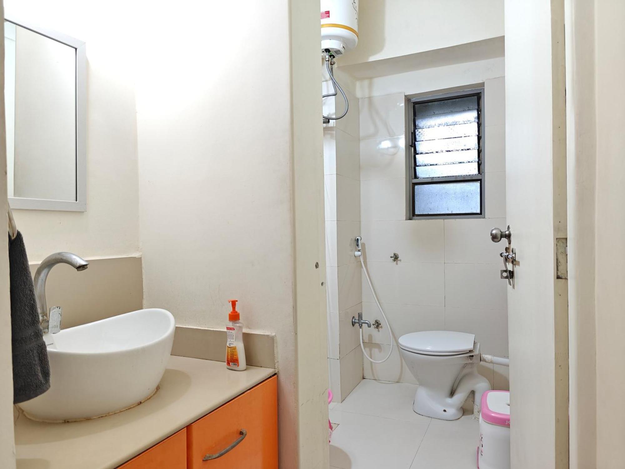 Chandralok Service Apartments Колхапур Экстерьер фото