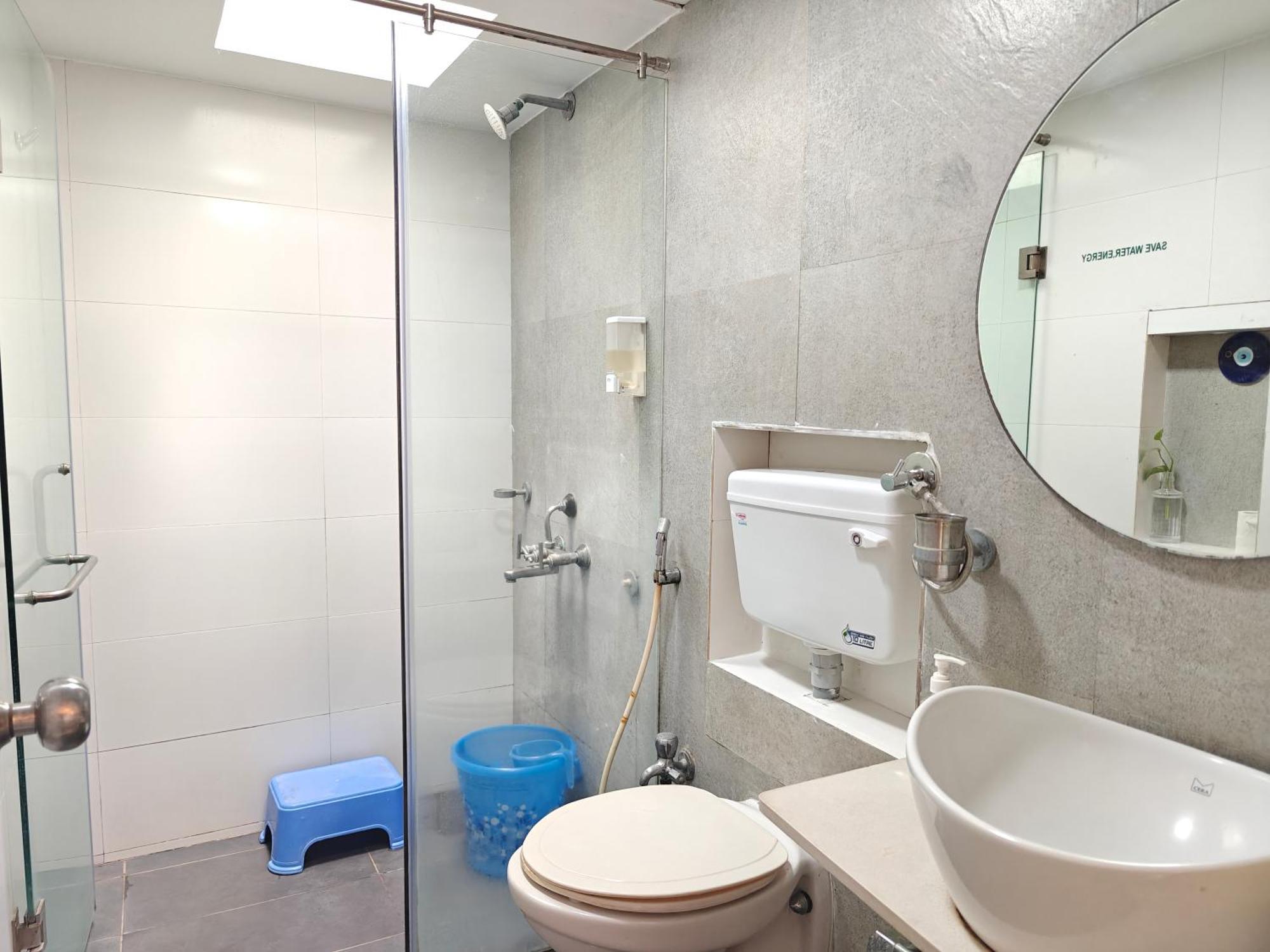 Chandralok Service Apartments Колхапур Экстерьер фото